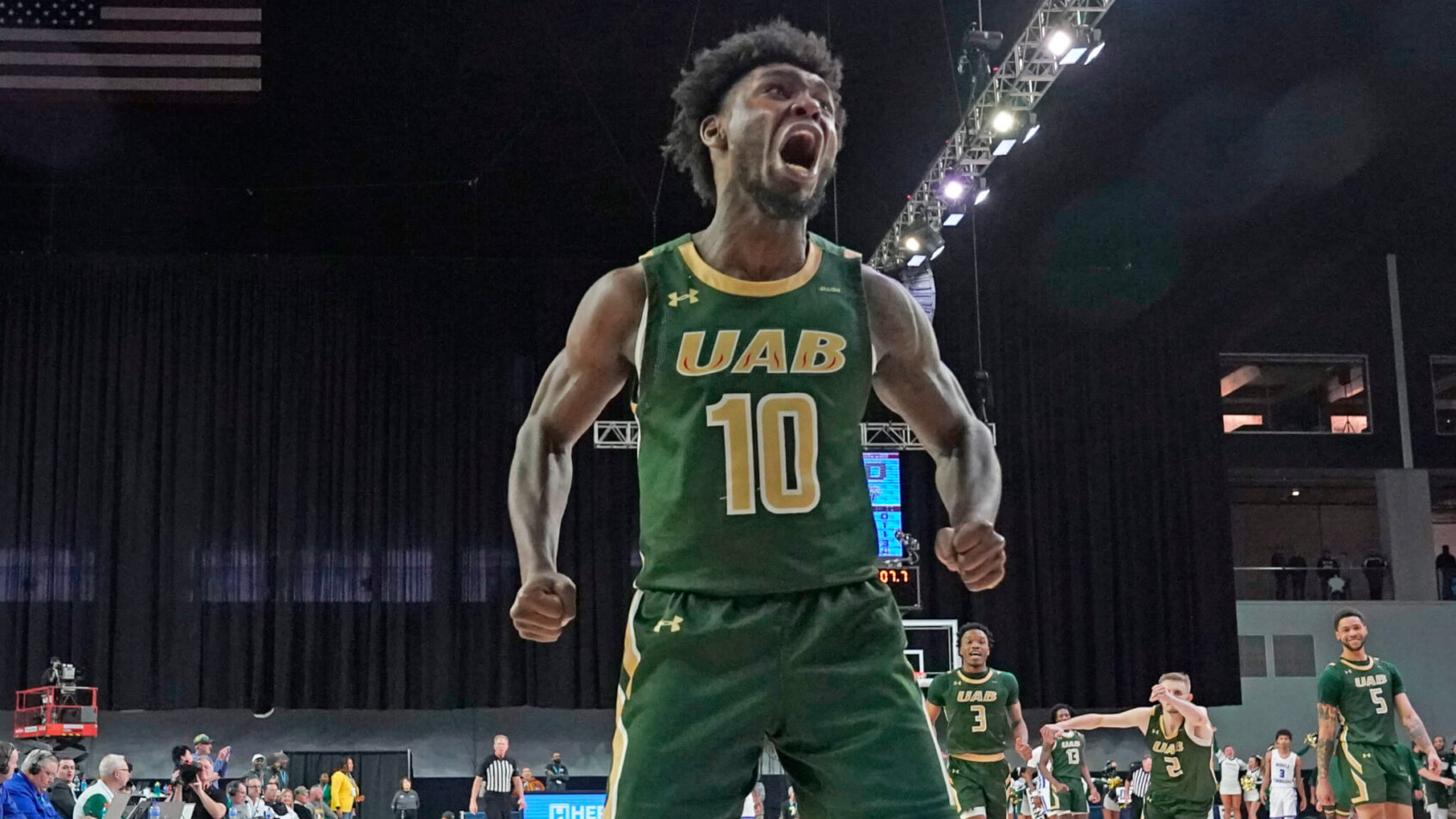 UAB guard Jordan Walker celebrating a basket