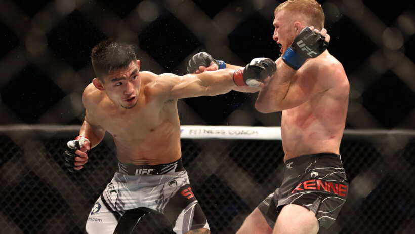 Song Yadong throws a punch at Casey Kenney