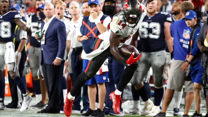 Buccaneers vs Cowboys public betting splits