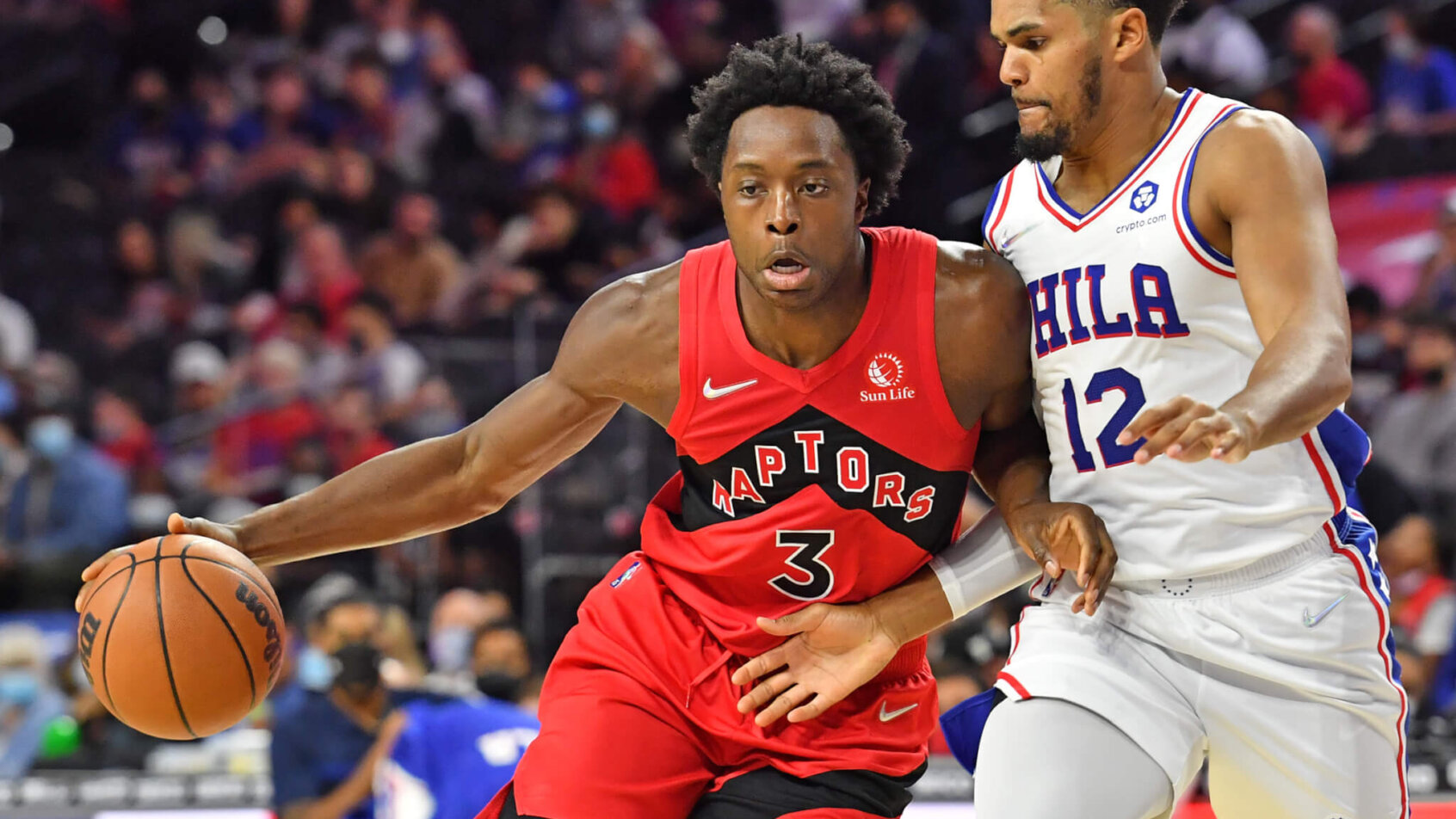 OG Anunoby drives versus Phi