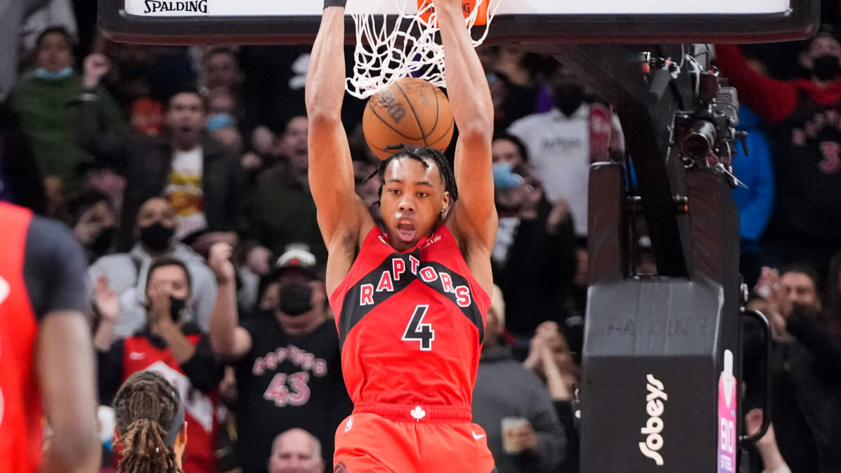 Scottie Barnes reverse dunk