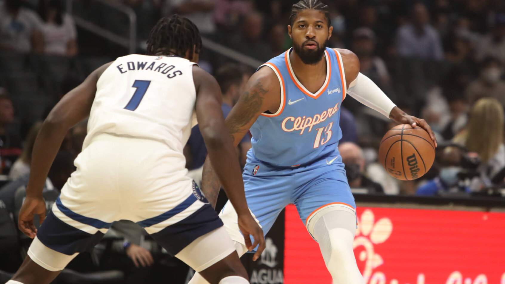 Paul George, dribbles, Los Angeles Clippers