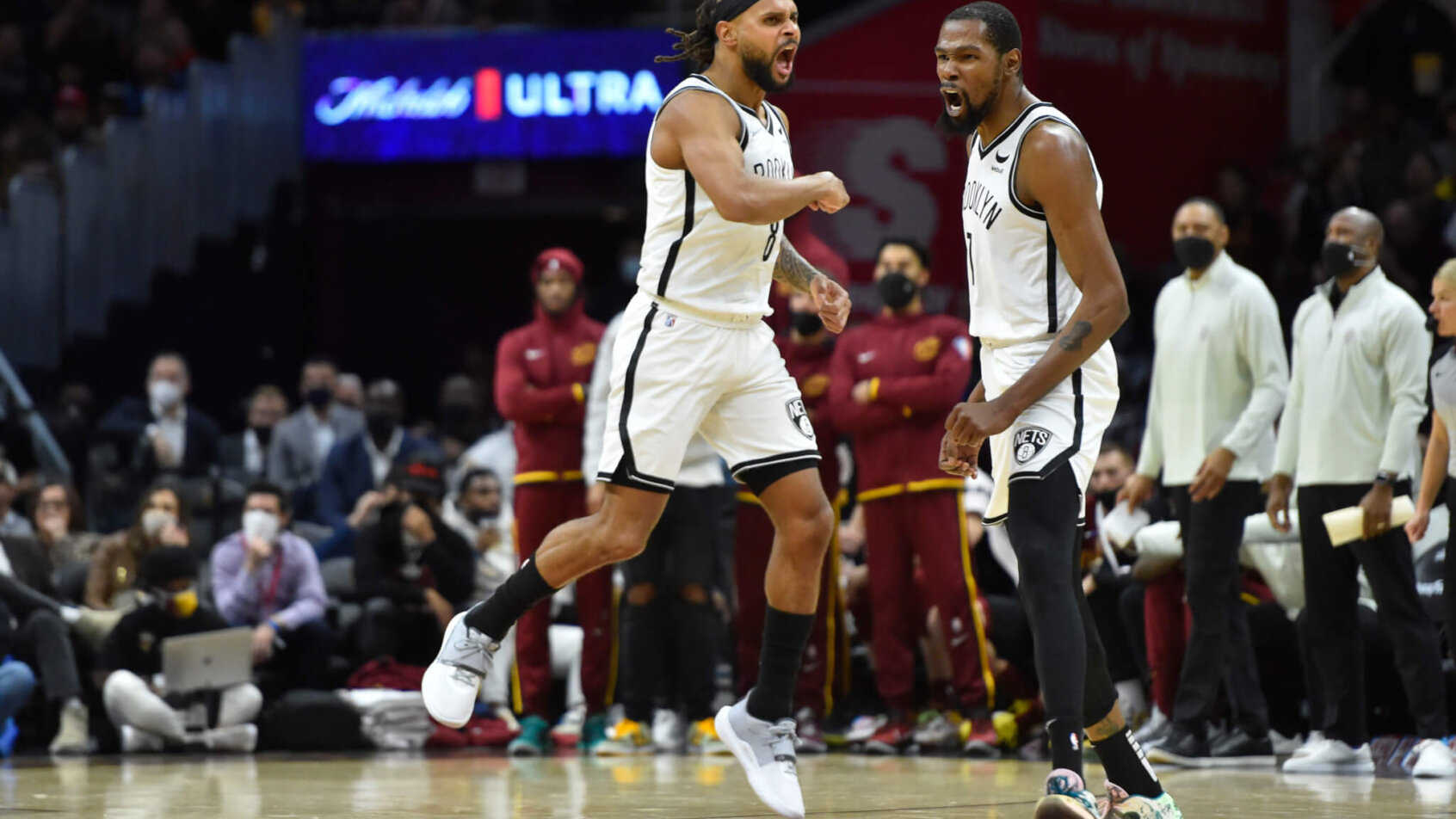 Kevin Durant and Patty Mills celebration reaction