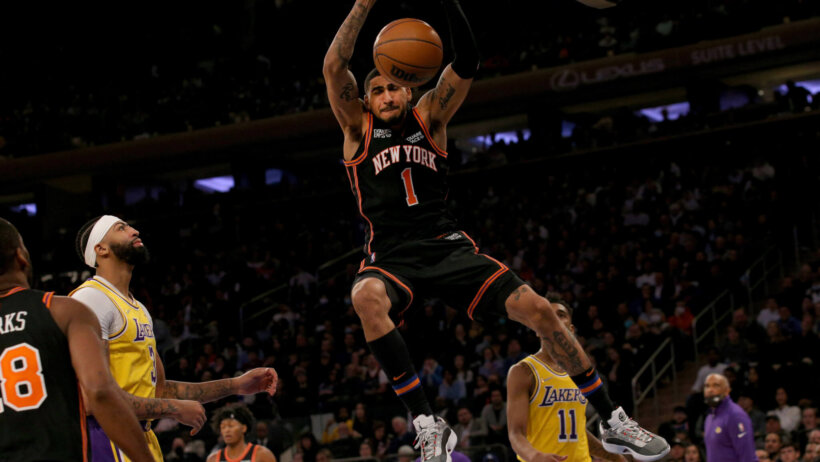 Obi Toppin dunk