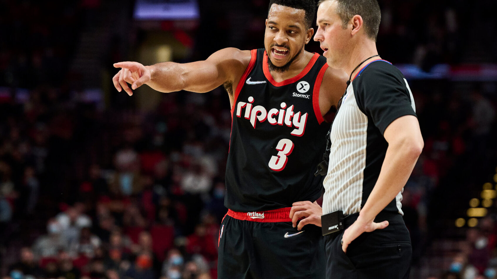 CJ McCollum talking to referee