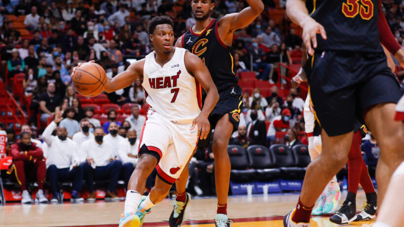 Kyle Lowry dribbling into the paint