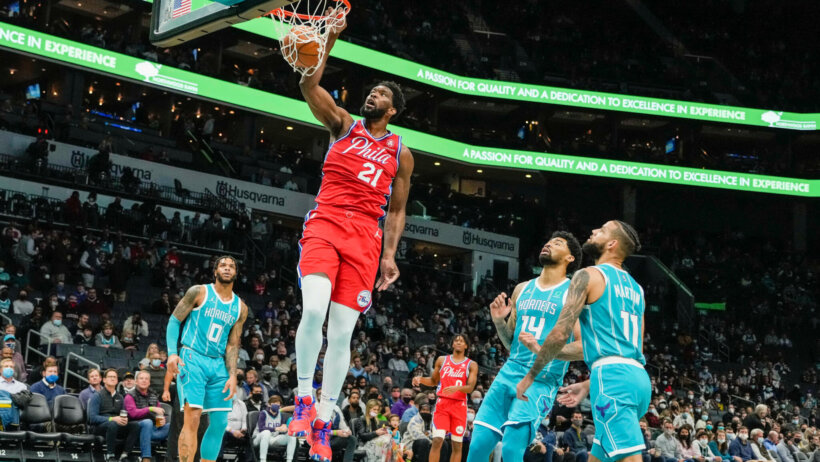 Joel Embiid dunk