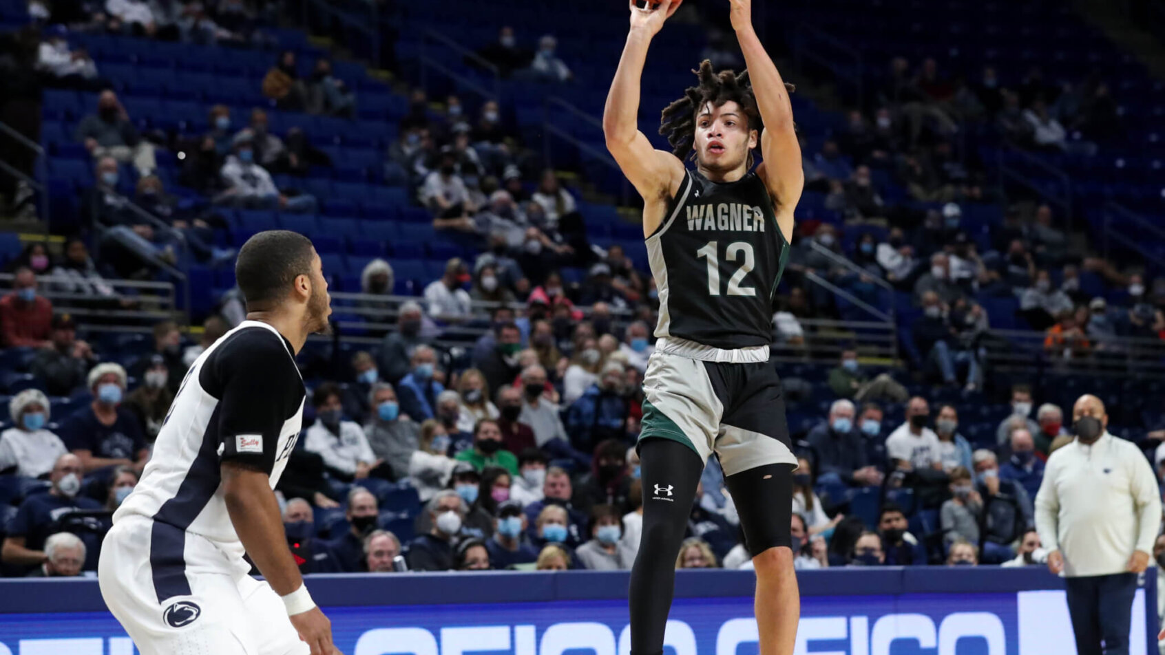 Wagner Seahawks guard Zaire Williams shooting a three
