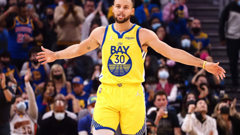 Stephen Curry arms out reaction