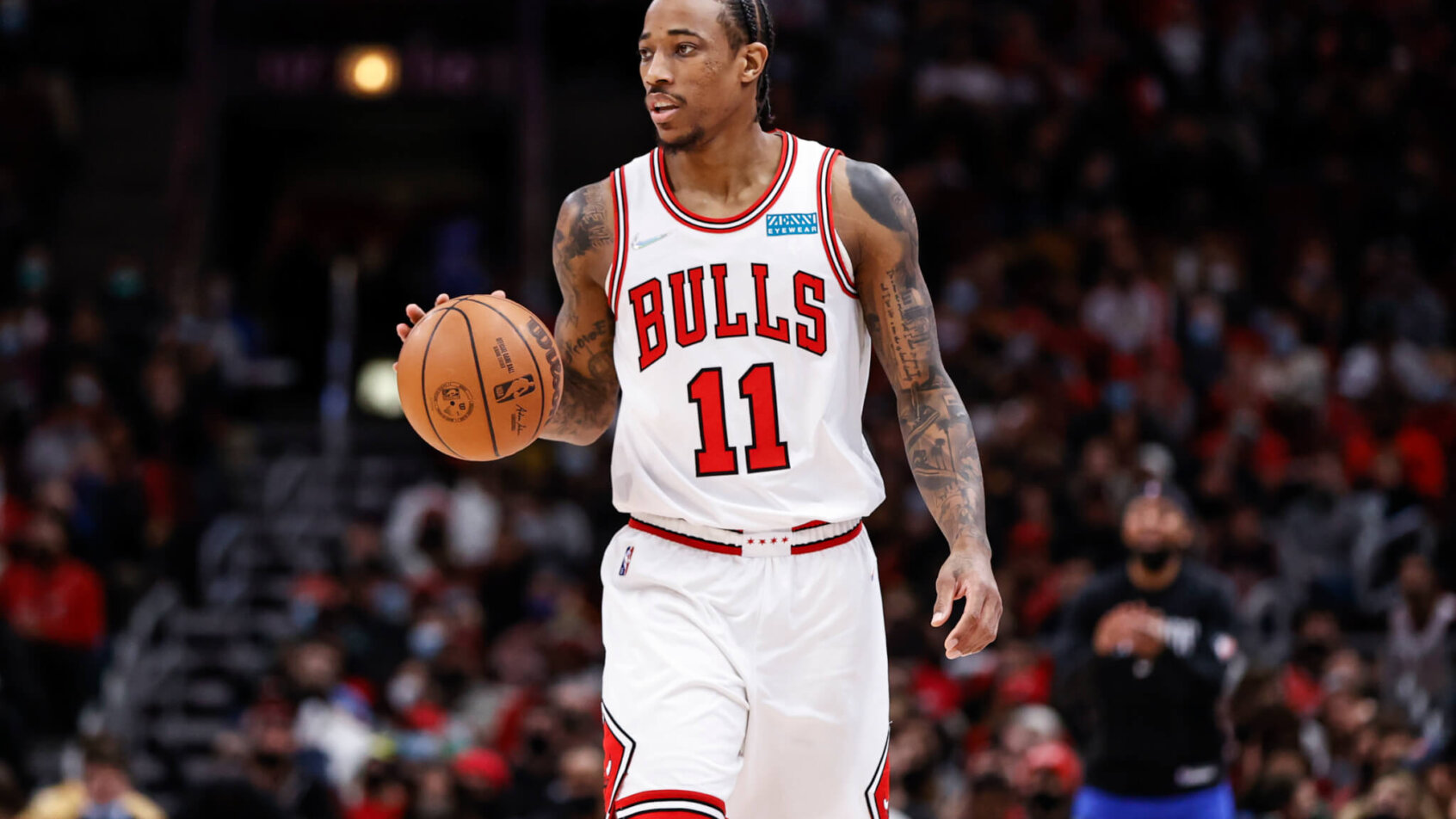 DeMar DeRozan dribbles, Chicago Bulls