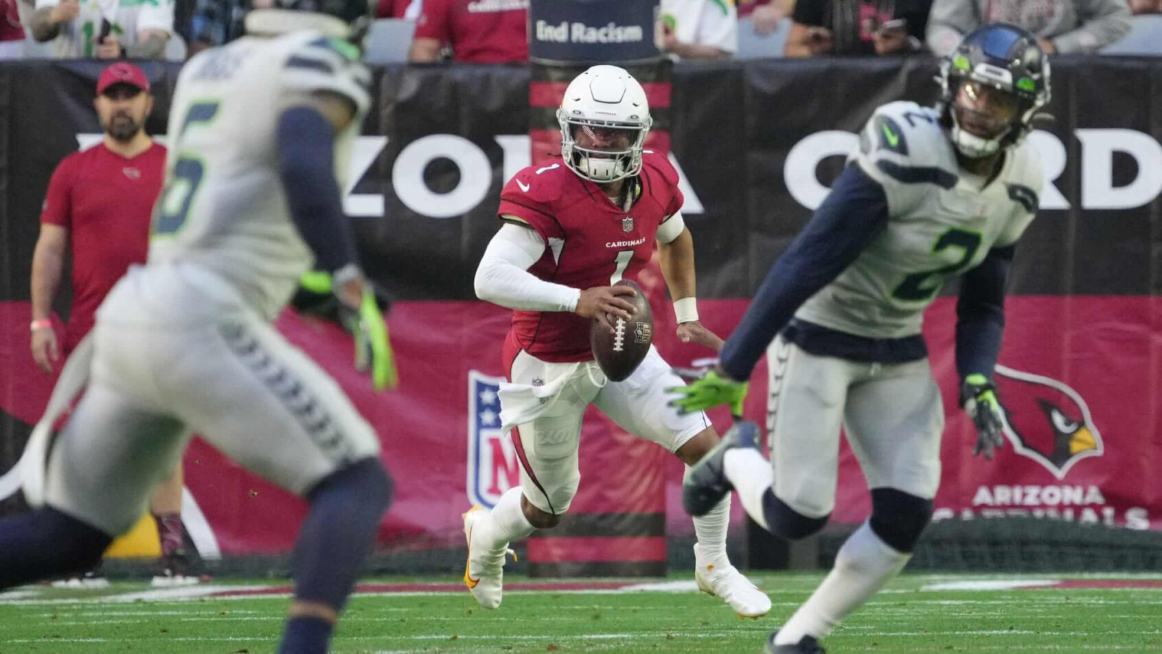 Arizona Cardinals quarterback Kyler Murray scrambles against the Seattle Seahawks