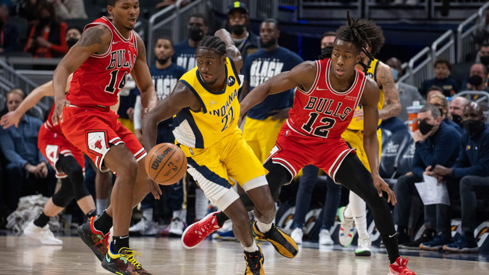 Indiana Pacers guard Caris LeVert dribbling the ball against the Chicago Bulls