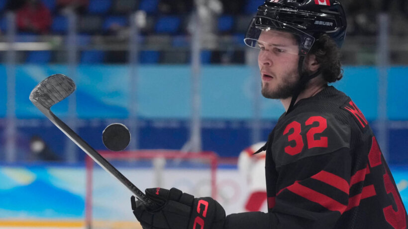 Mason McTavish and Team Canada are the favorites in the 2022 World Juniors odds