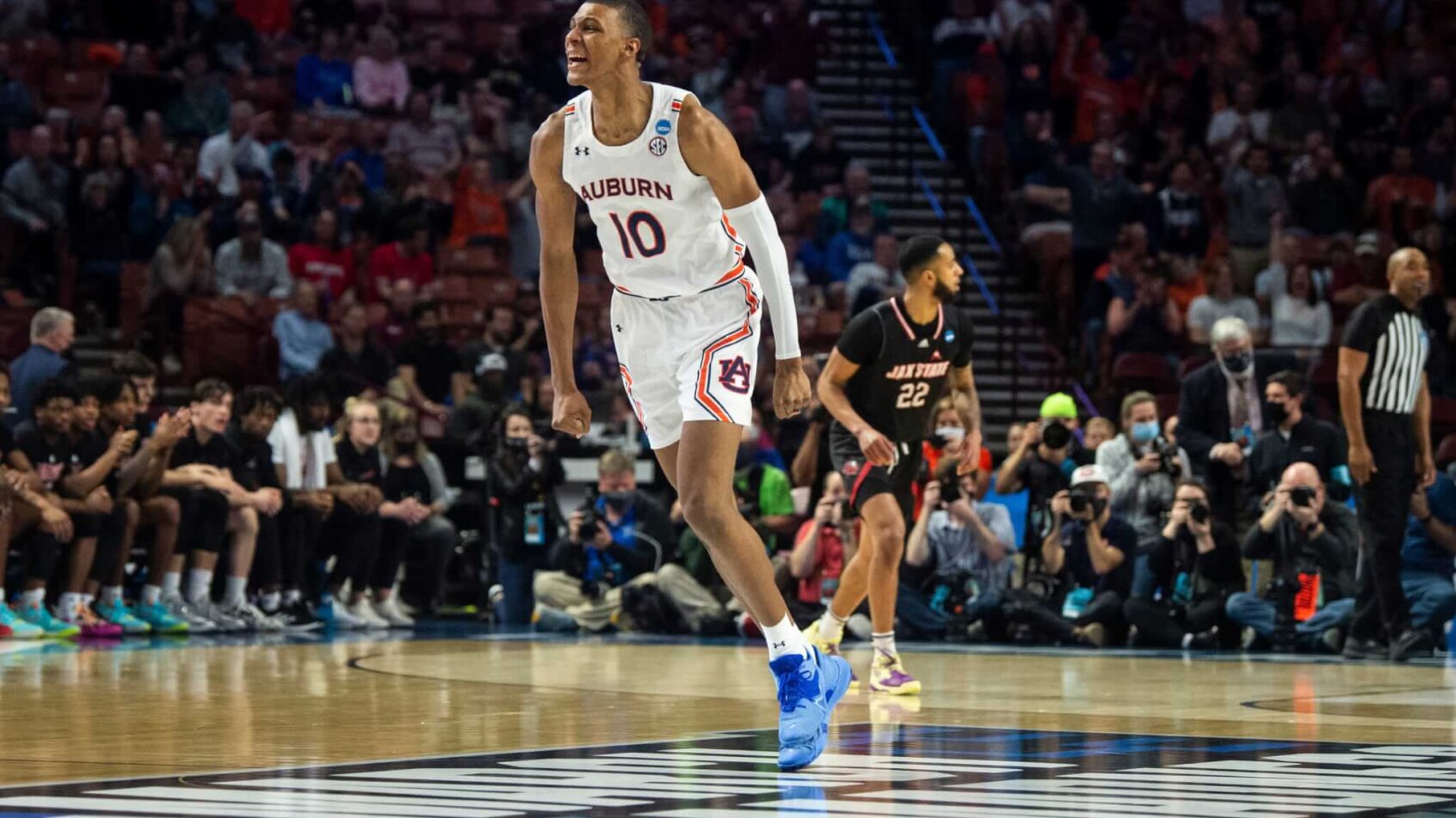 Jabari Smtih celebrates