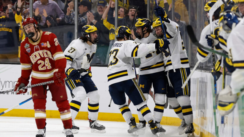 Michigan Wolverines celebrate goal in Frozen Four
