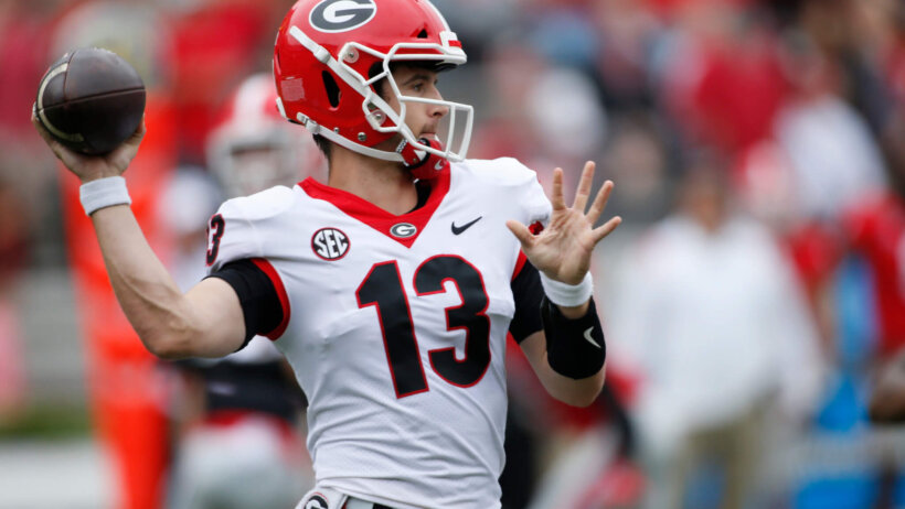 Georgia quarterback Stetson Bennett throws a pass