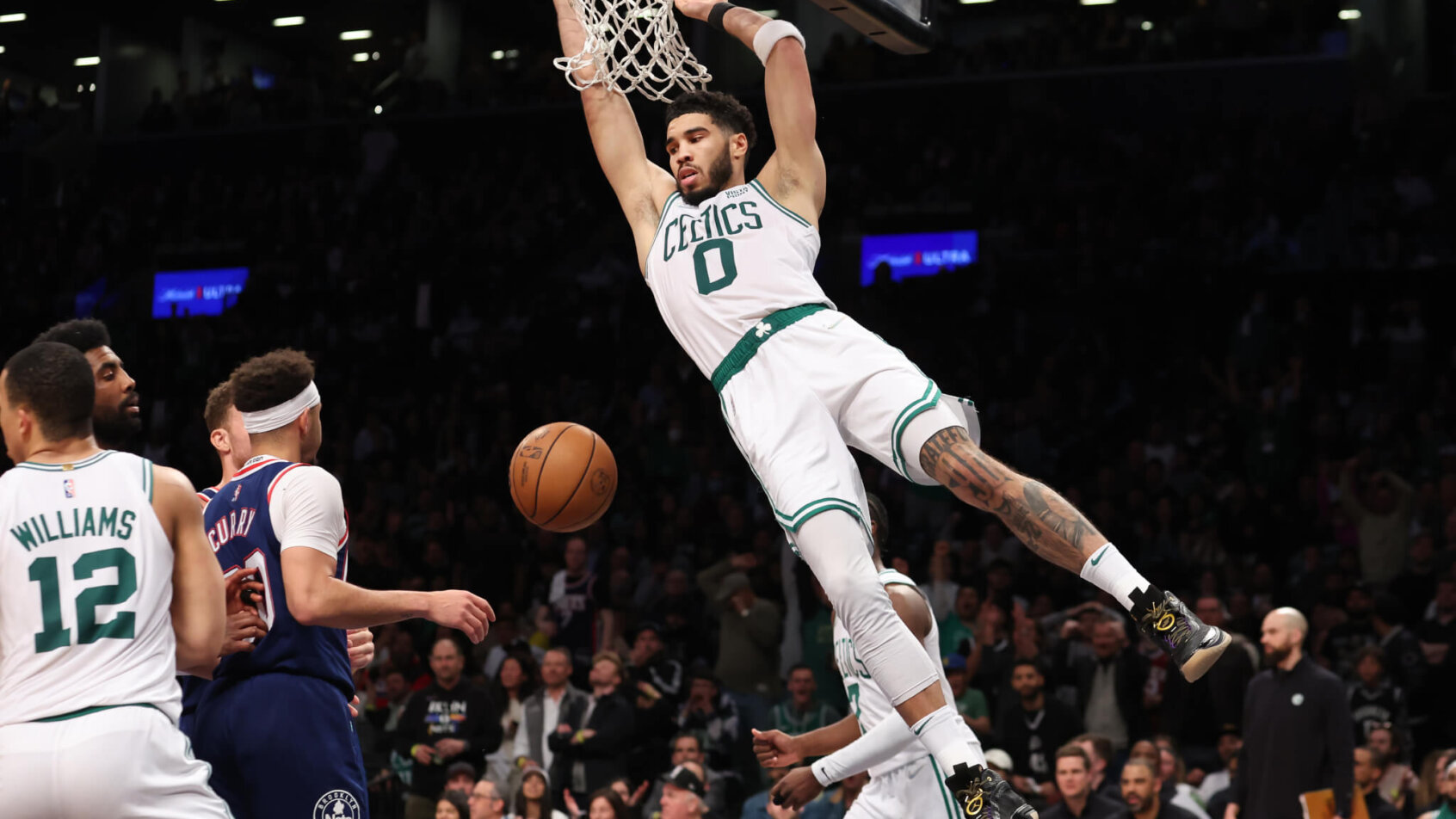 Jayson Tatum dunks, Boston Celtics