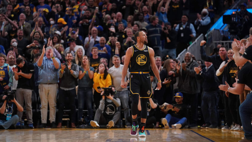 Curry cheering