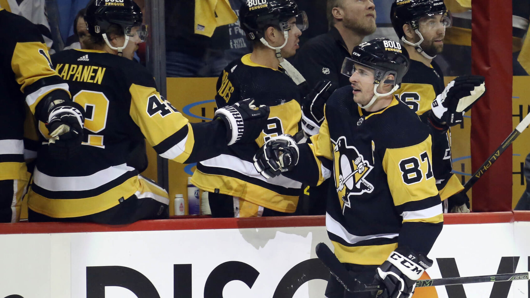 Sidney Crosby goal celebration