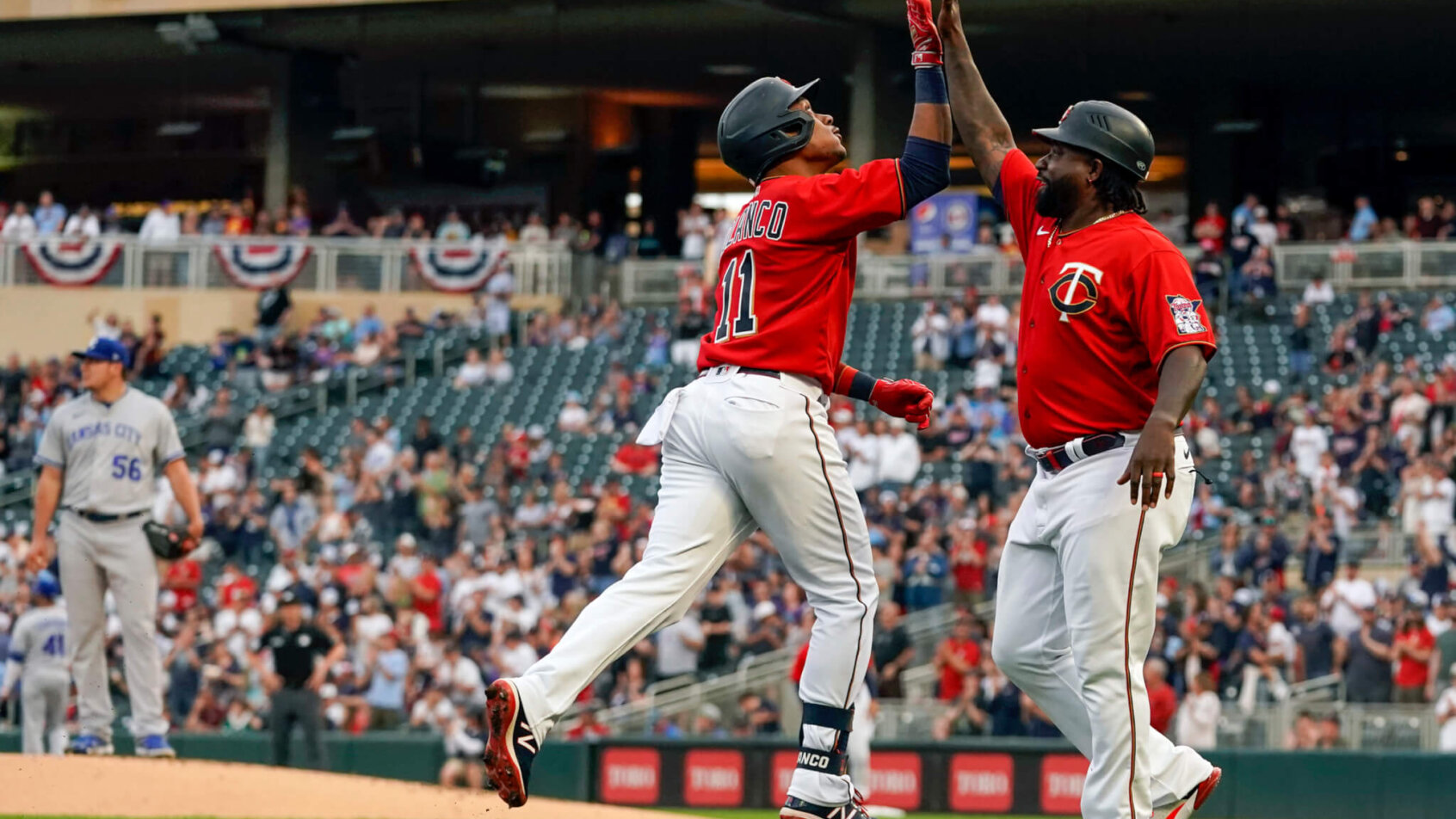 Jorge Polanco home run trot