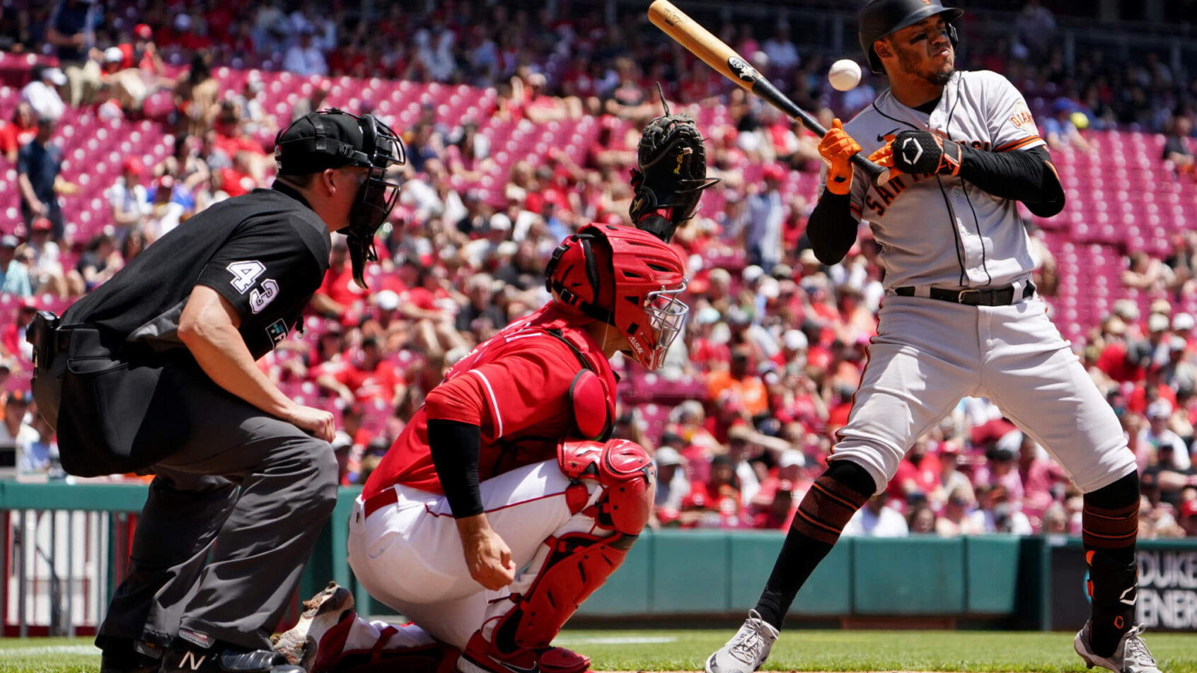 Reds vs Giants odds