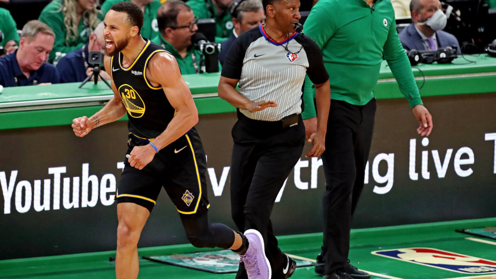 Steph Curry excited reaction