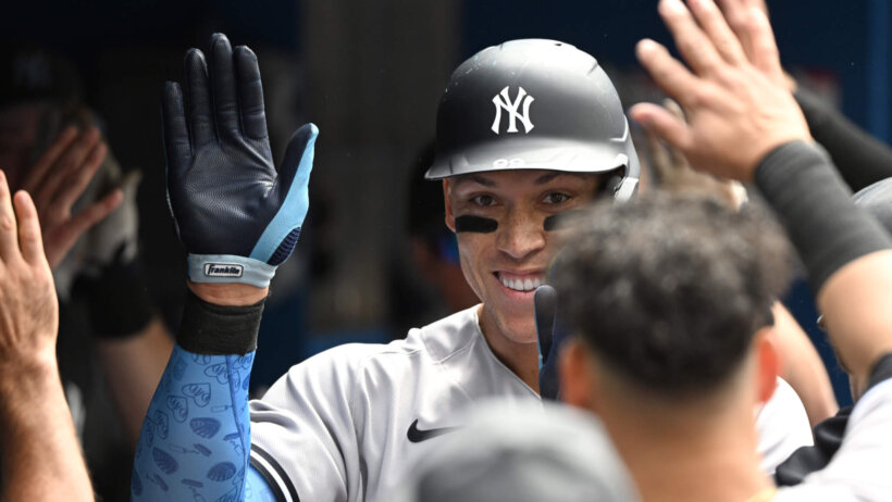 Aaron Judge dugout celebration