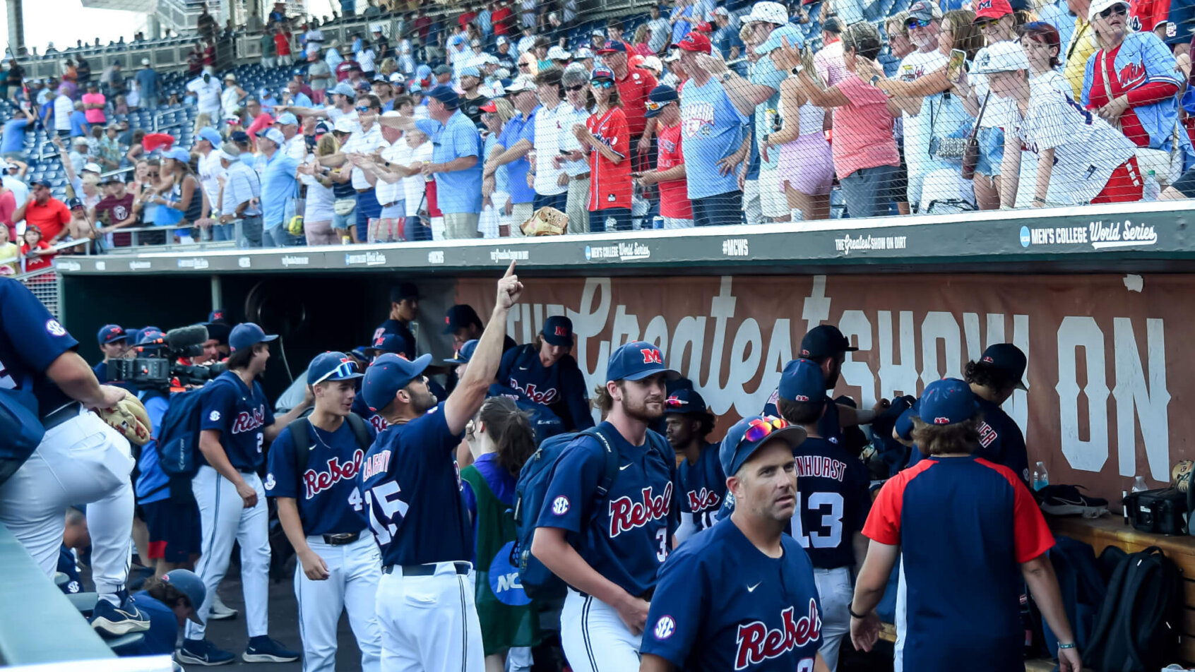 Oklahoma vs Ole Miss CWS odds