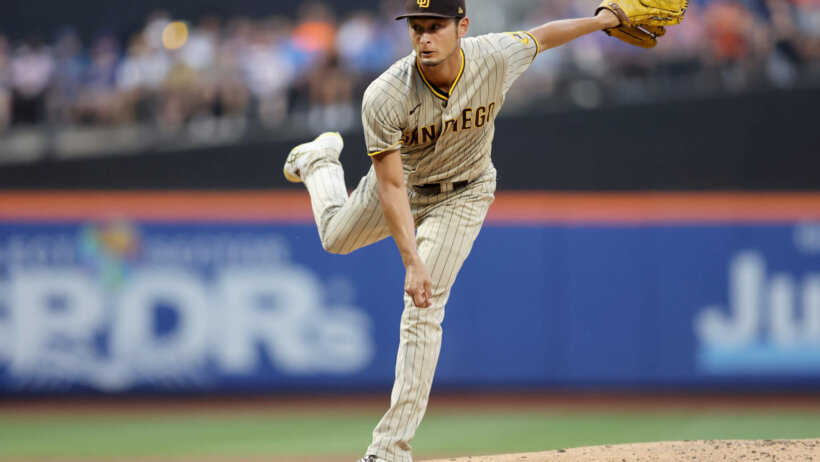 Yu Darvish pitches vs New York Mets