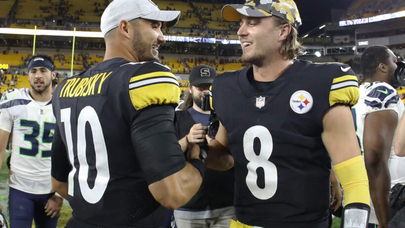 Mitch Trubisky and Kenny Pickett shaking hands after win.