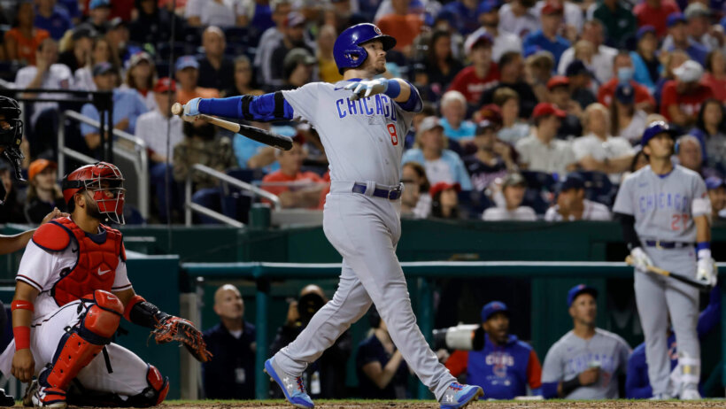 Ian Happ home run swing