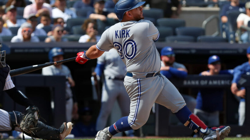 Alejandro Kirk drives in run, Toronto Blue Jays