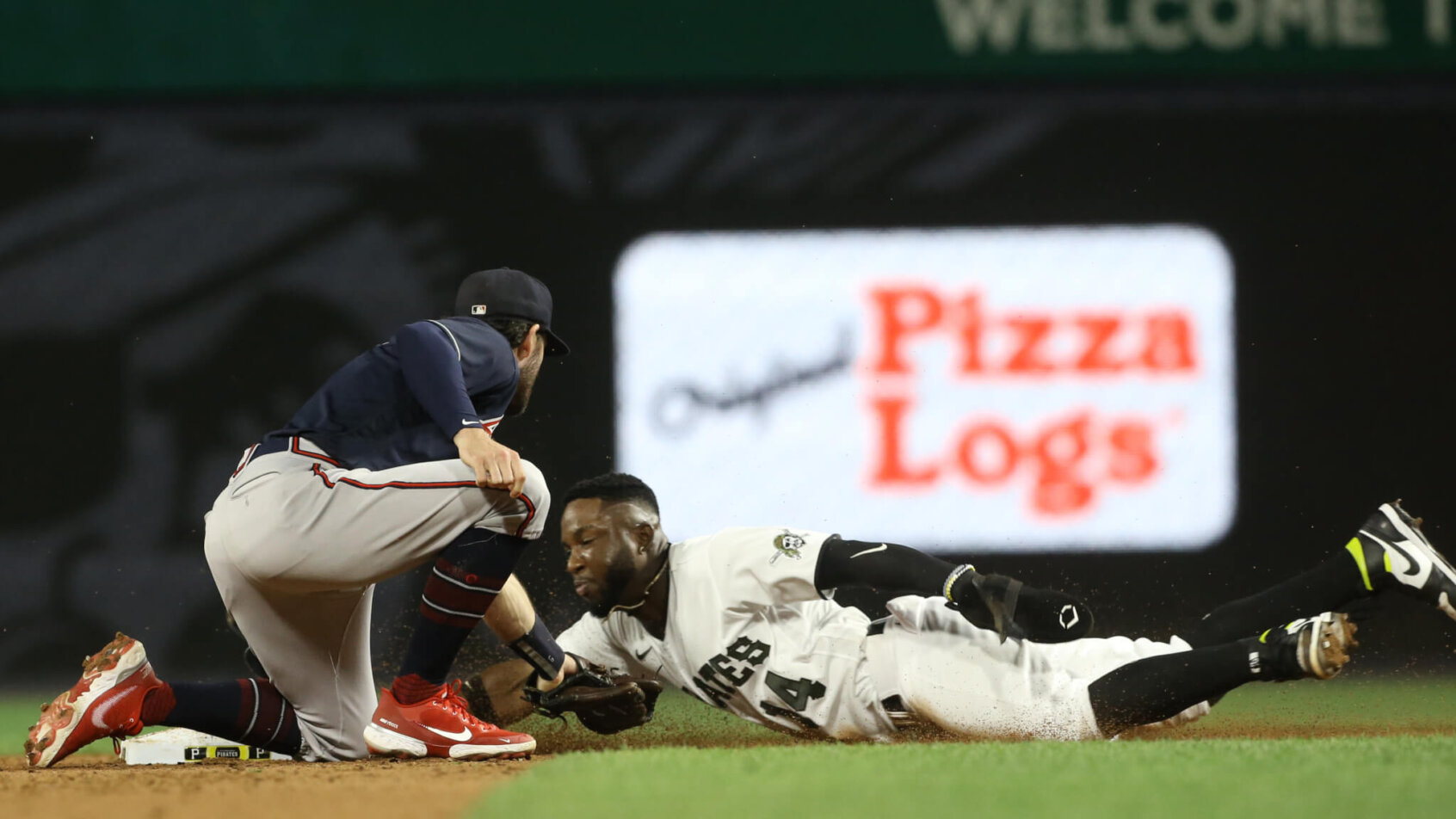 Braves vs Pirates odds