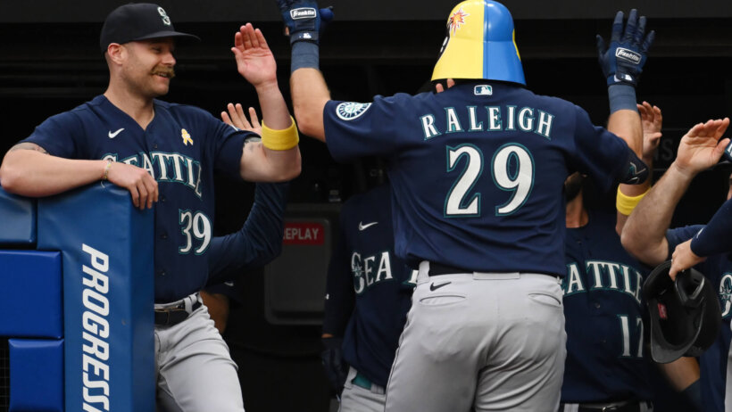 Mariners vs Guardians odds