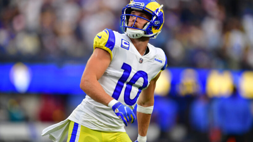 Los Angeles Rams wide receiver Cooper Kupp warming up
