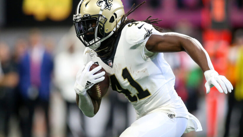 Alvin Kamara run versus Atlanta