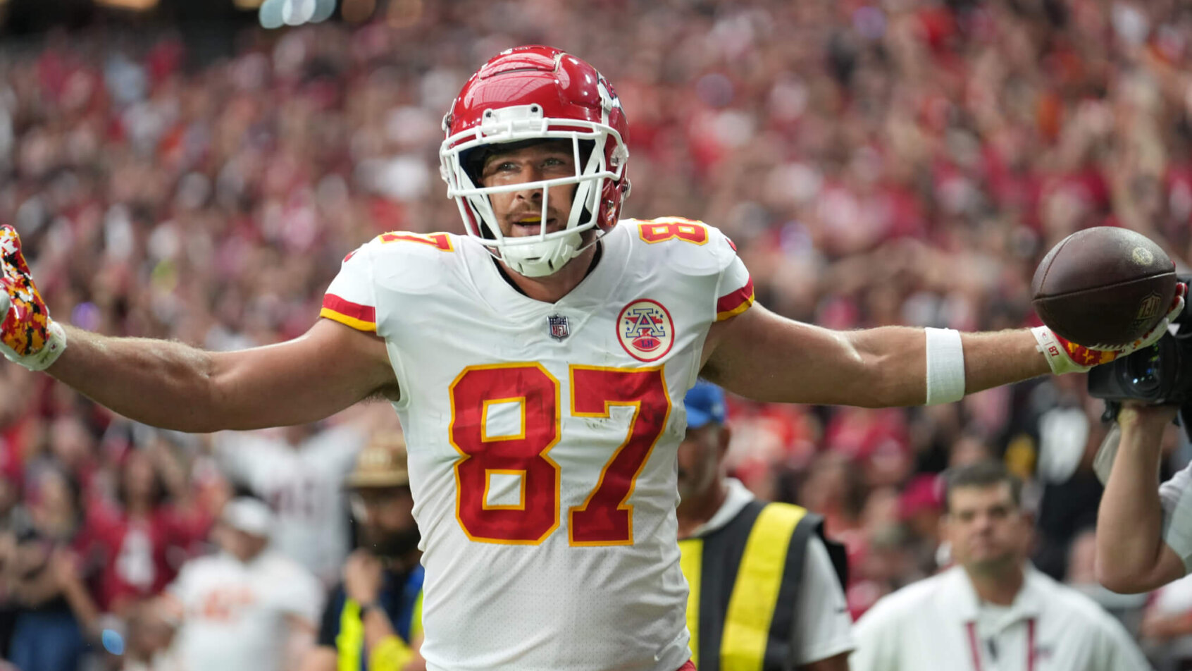 Travis Kelce celebration