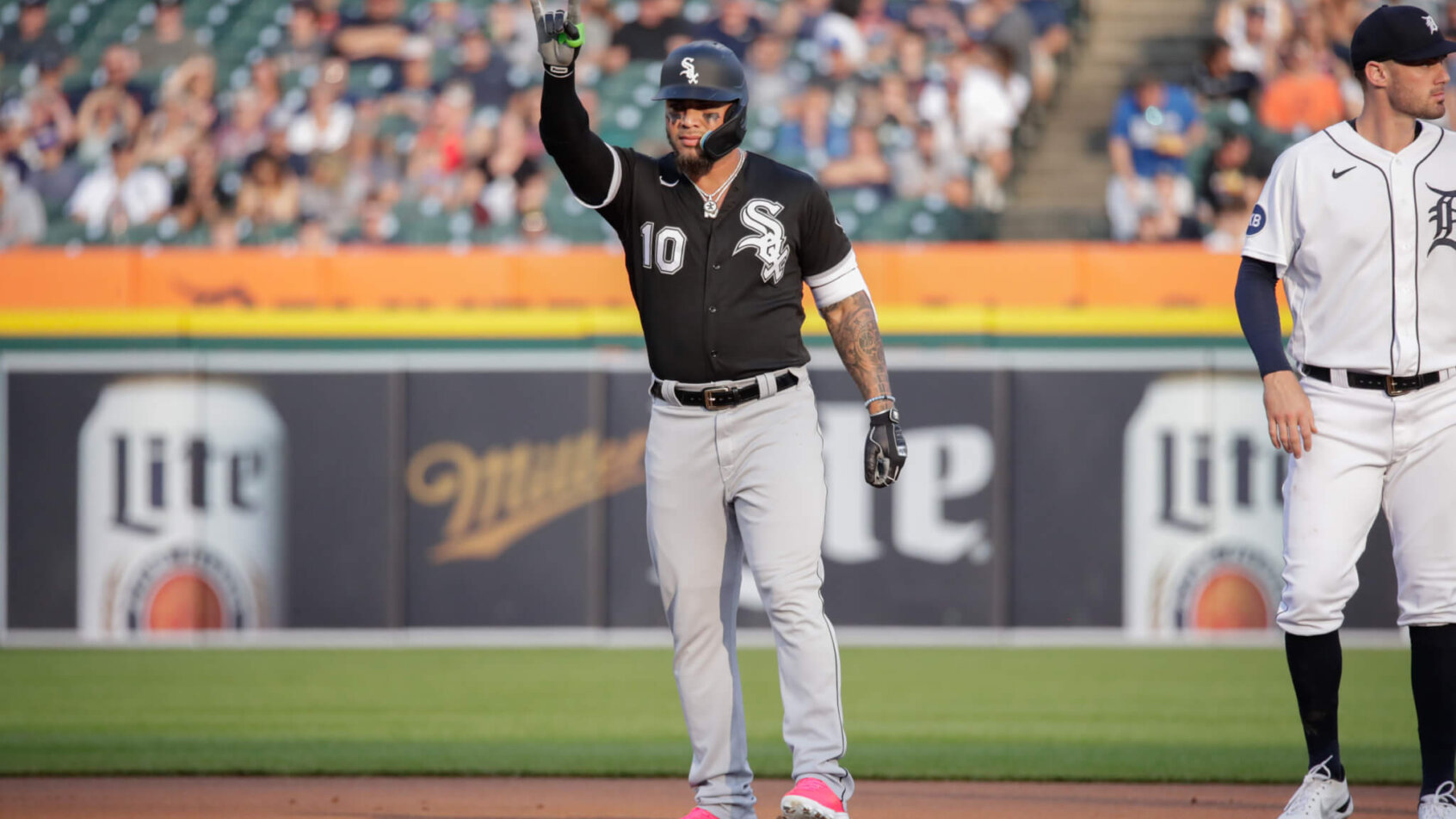 Yoan Moncada celebrates; Chicago White Sox