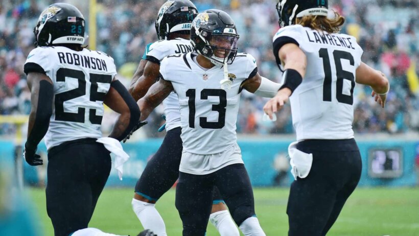 Jaguars players celebrate