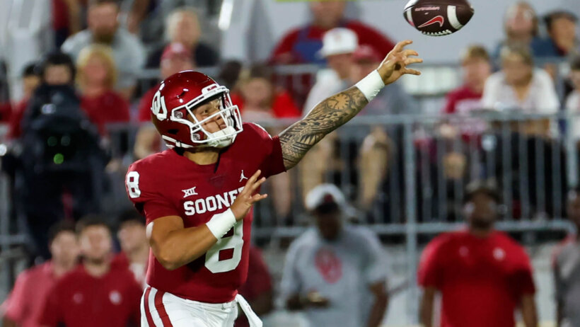 Dillon Gabriel unleashes a pass