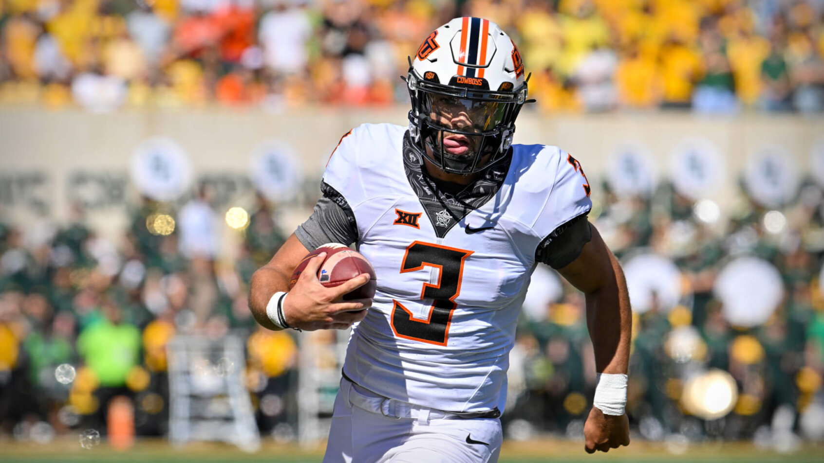 Spencer Sanders rushes vs Baylor