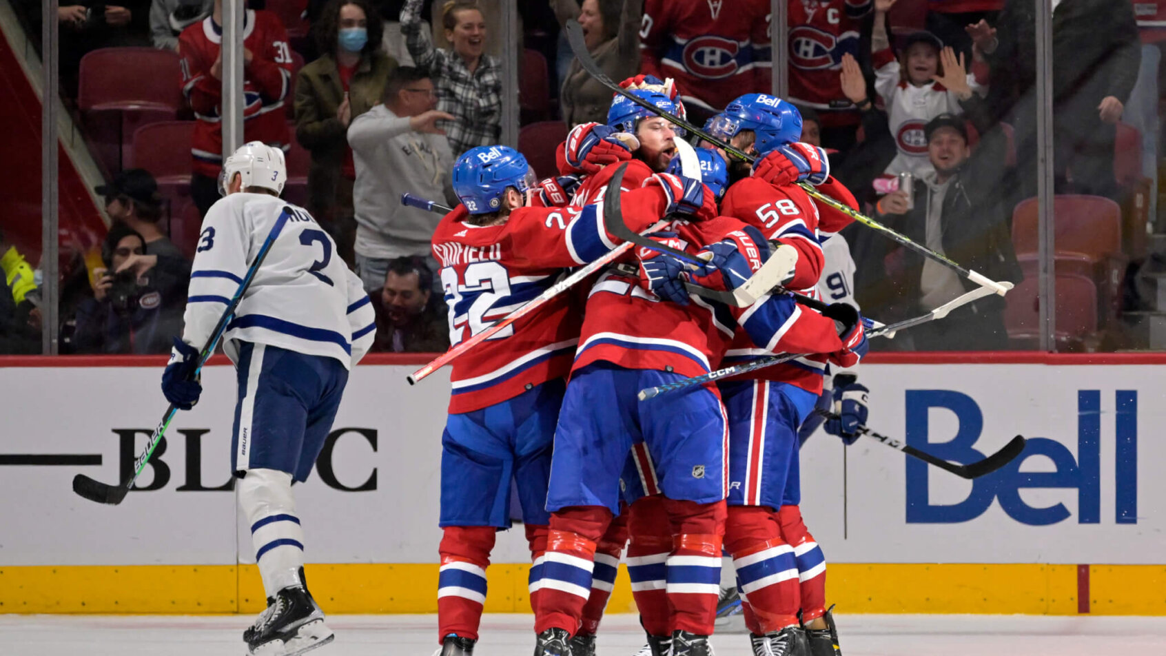 Montreal Canadiens celebrating a goal