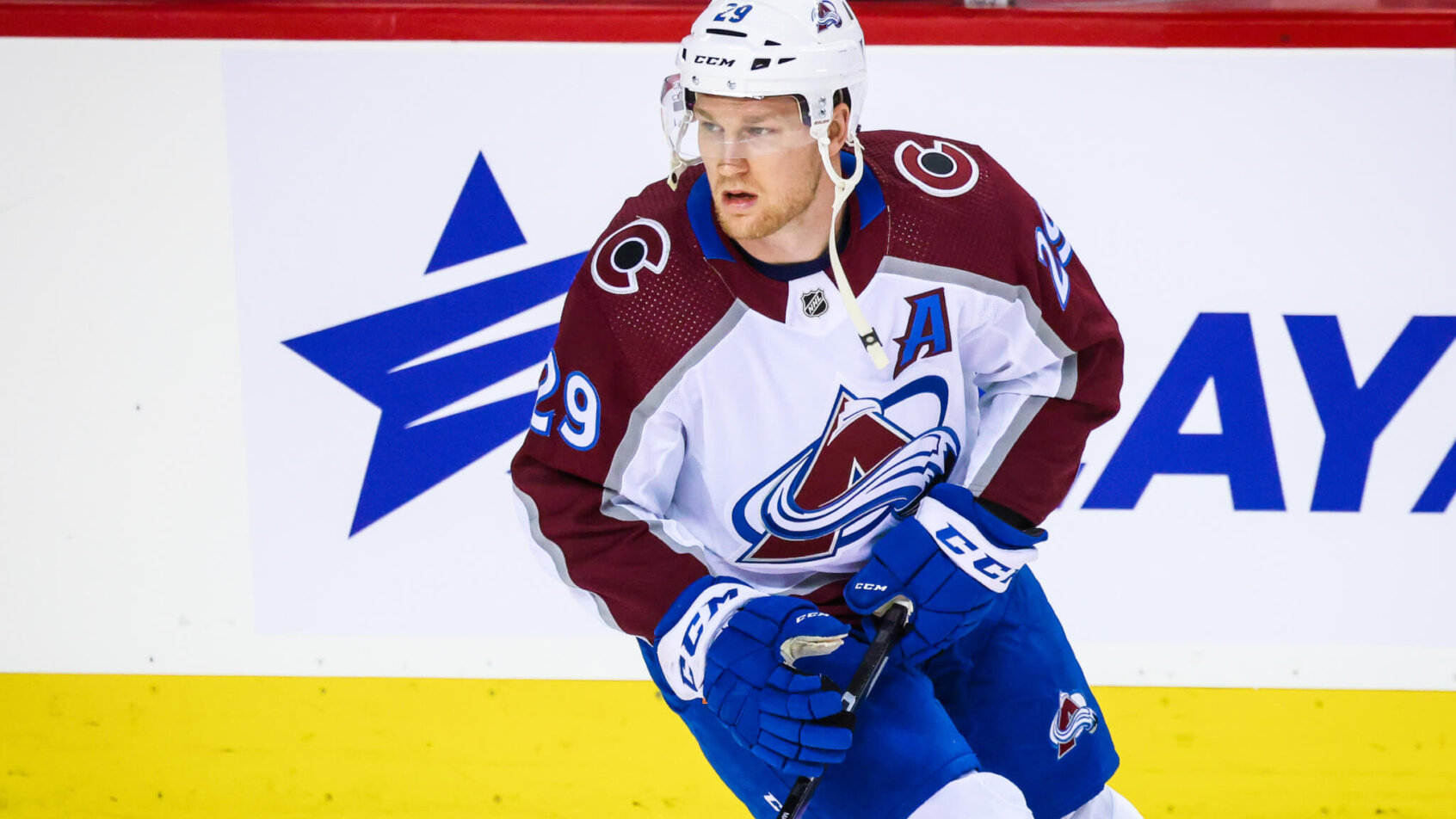 Colorado Avalanche center Nathan MacKinnon warming up on the ice