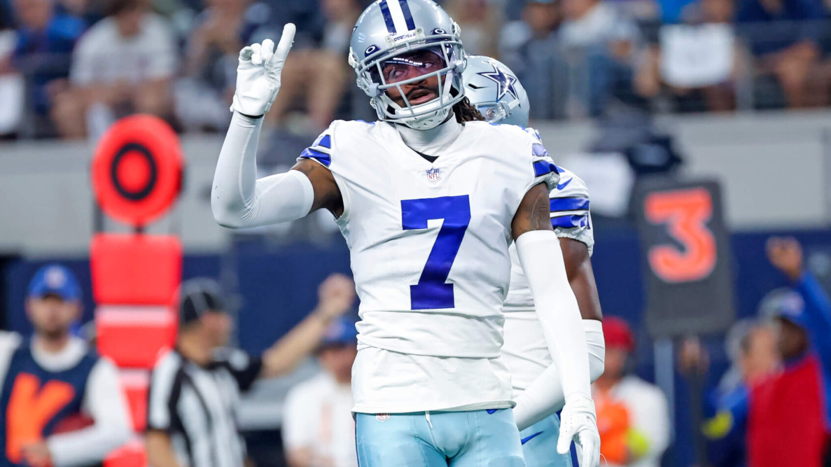 Indianapolis Colts vs Dallas Cowboys Inactive and Injury Reports for Sunday Night Football