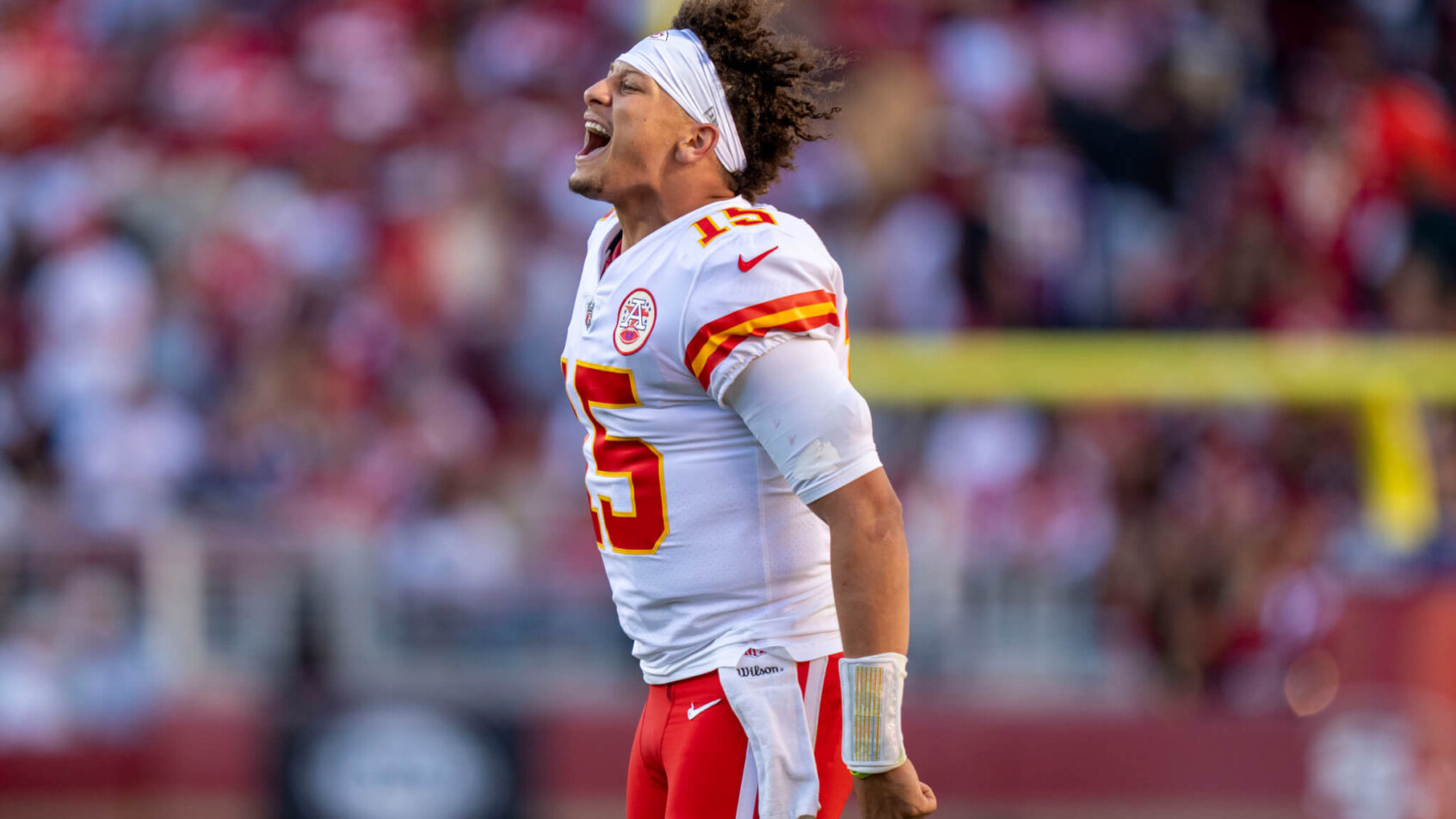 Patrick Mahomes jumping and screaming reaction