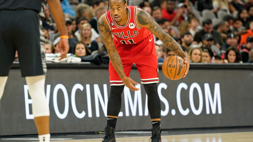 DeMar DeRozan dribbling near halfcourt