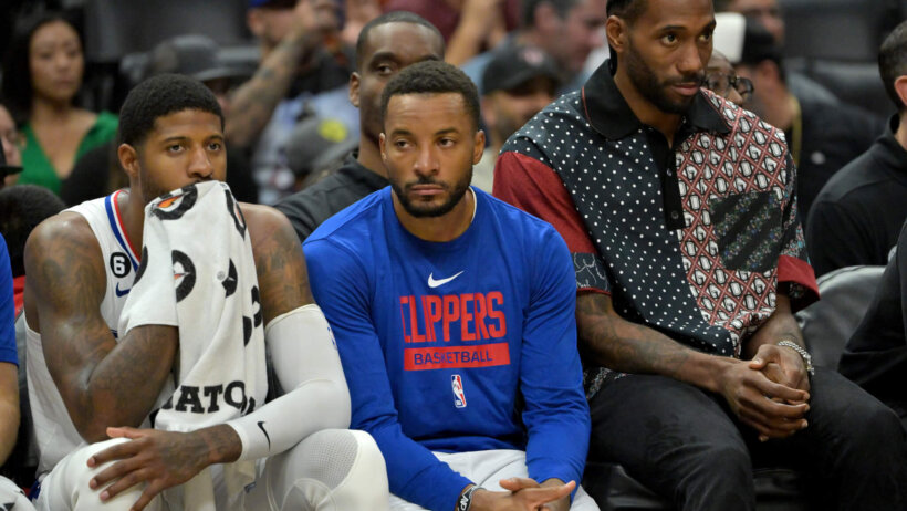 Clippers dejected bench reaction