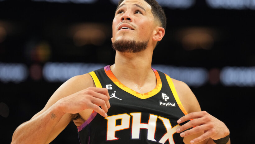Devin Booker looking up