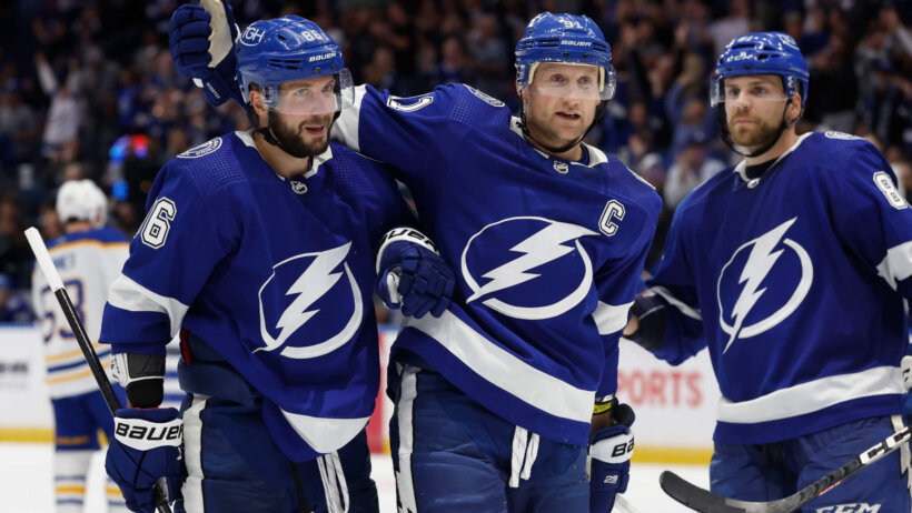Tampa Bay Lightning right wing Nikita Kucherov (86) celebrates with center Steven Stamkos after scoring a goal