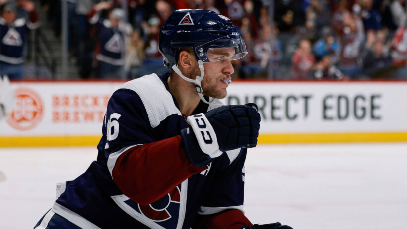 Colorado Avalanche right wing Mikko Rantanen celebrates after his goal